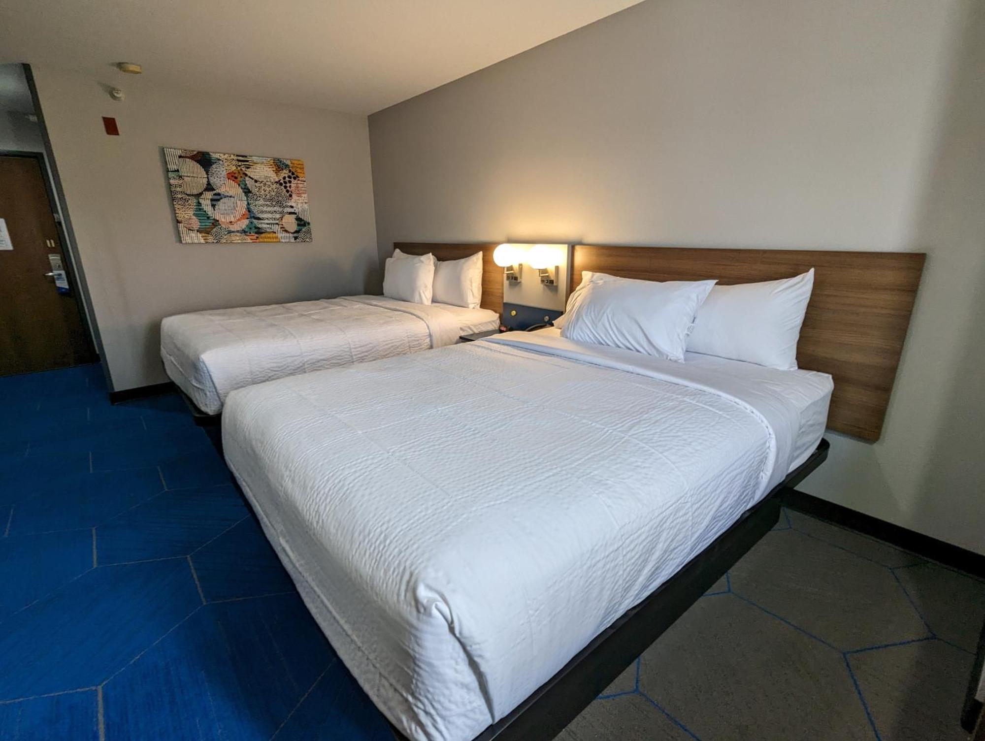 Microtel Inn & Suites By Wyndham Рапид Сити Екстериор снимка